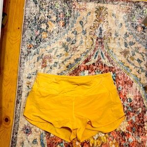 Light orange lululemon speed ups highrise 2.5in